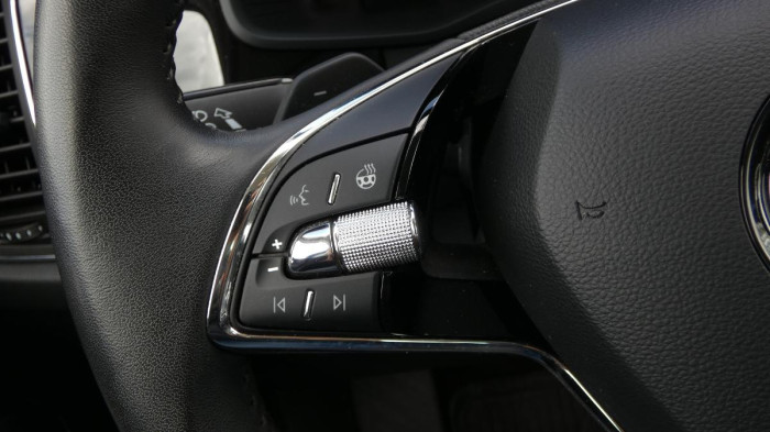 Škoda Kodiaq 2.0 TDI 110 kW L&K 4x4 DSG na operativní leasing
