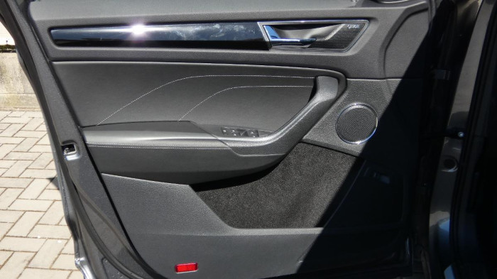 Škoda Kodiaq 2,0 TSI 140 kW L&K 4x4 DSG na operativní leasing
