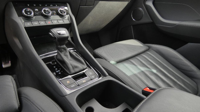 Škoda Kodiaq 2,0 TSI 140 kW L&K 4x4 DSG na operativní leasing