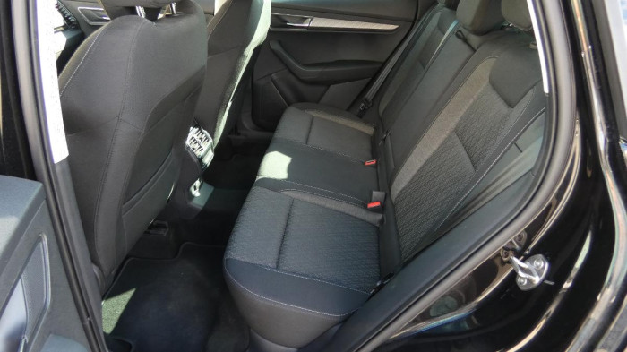Škoda Karoq 1,5 TSI DSG Style na operativní leasing