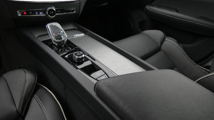 Volvo S60 B5 AWD Ultimate Dark na operativní leasing