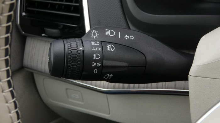 Volvo XC90 B5 AWD Plus Bright 7 míst na operativní leasing