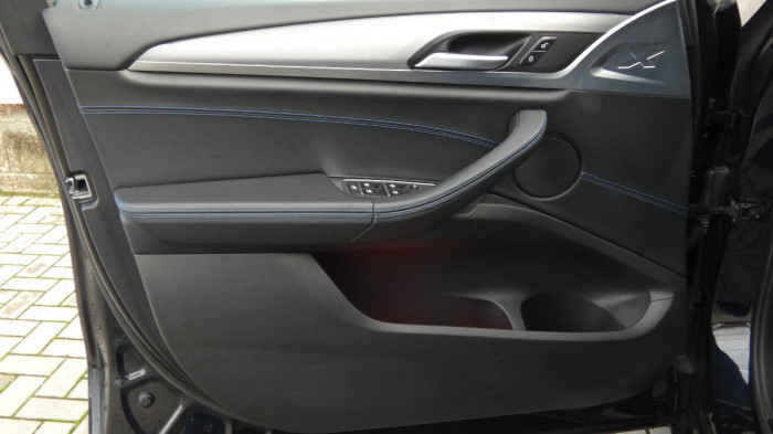 BMW X4 xDrive 20i M Sport na operativní leasing