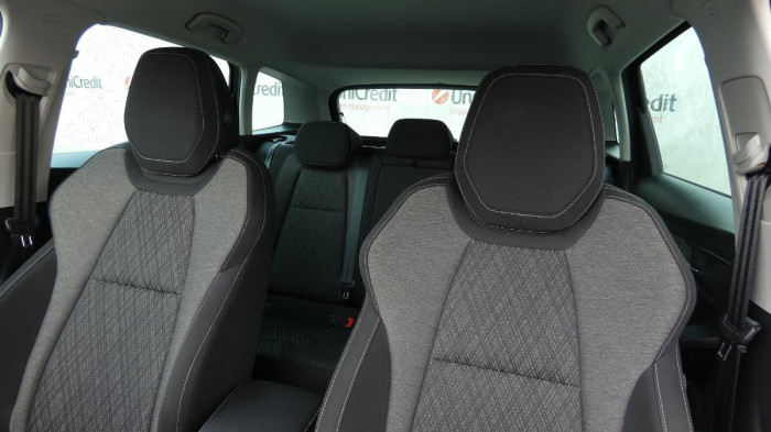 Škoda Karoq 1,5 TSI Style DSG na operativní leasing