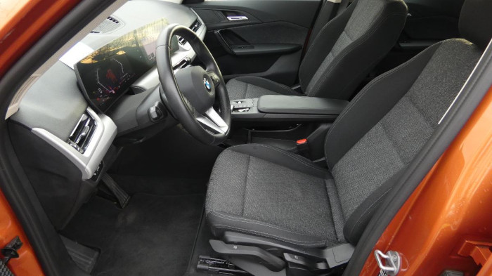BMW X1 sDrive 18i Advantage na operativní leasing