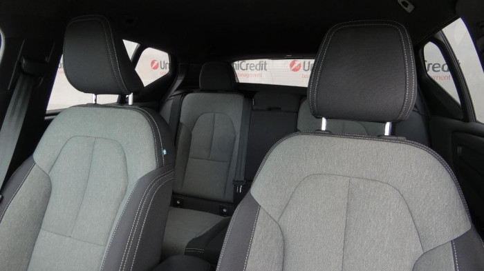 Volvo XC40 B3 Core DCT na operativní leasing