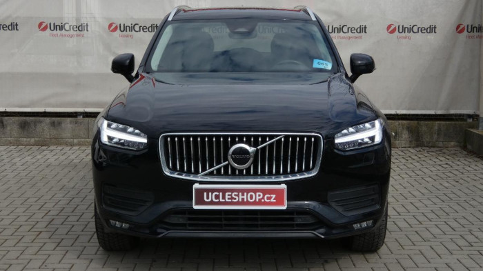 Volvo XC90 B5 AWD Core na operativní leasing