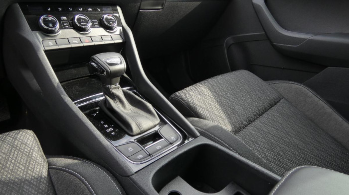 Škoda Karoq 1,5 TSI DSG Style na operativní leasing