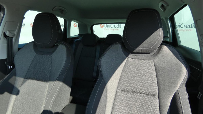Škoda Karoq 1,5 TSI DSG Style na operativní leasing