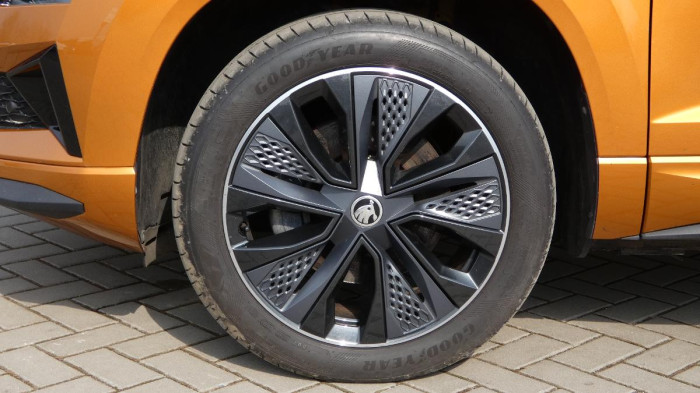 Škoda Karoq 1,5 TSI Sportline na operativní leasing