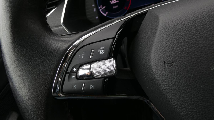 Škoda Octavia Combi 1,5 TSI Style na operativní leasing
