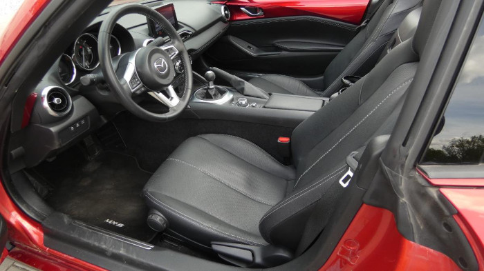 Mazda MX-5 RF 2.0 Skyactiv-G184 Exclusive na operativní leasing