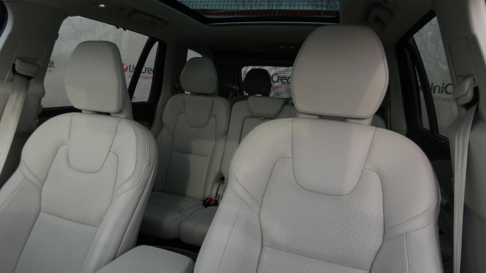 Volvo XC90 B5 AWD Plus Bright 7 míst na operativní leasing