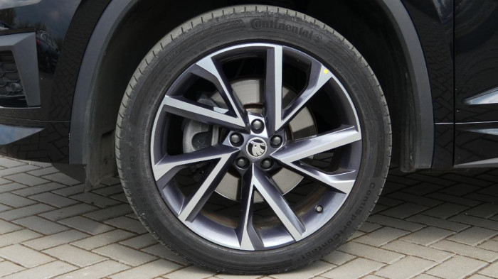 Škoda Kodiaq 2,0 TSI Sportline DSG 4x4 na operativní leasing
