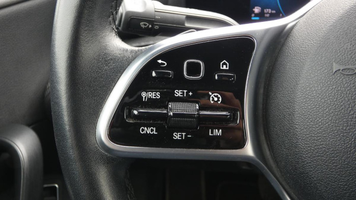 Mercedes-Benz Třídy A 180d na operativní leasing