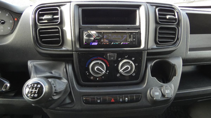 Mercedes-Benz Třídy V 300d AMG 9G Tronic na operativní leasing