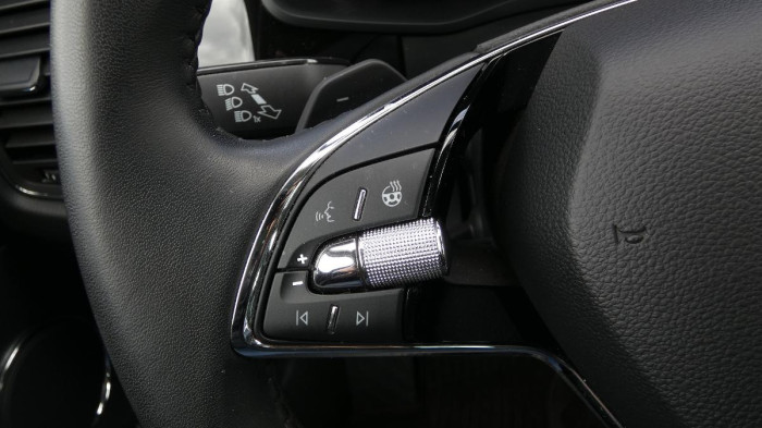 Škoda Kodiaq 2,0 TSI 140 kW L&K 4x4 DSG na operativní leasing