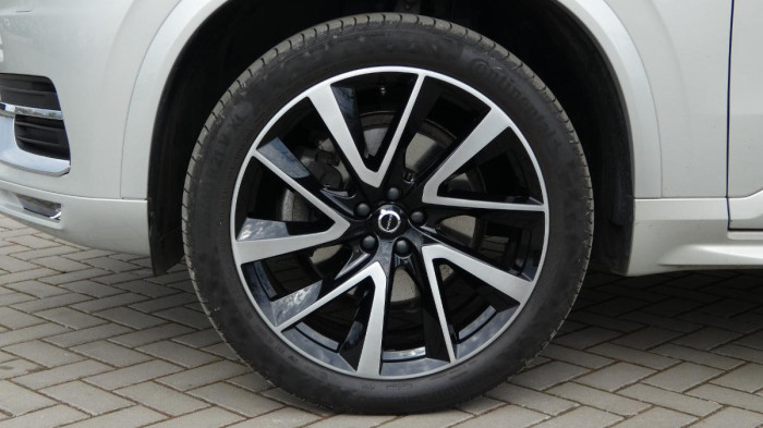 Volvo XC90 B6 AWD INSCRIPTION na operativní leasing