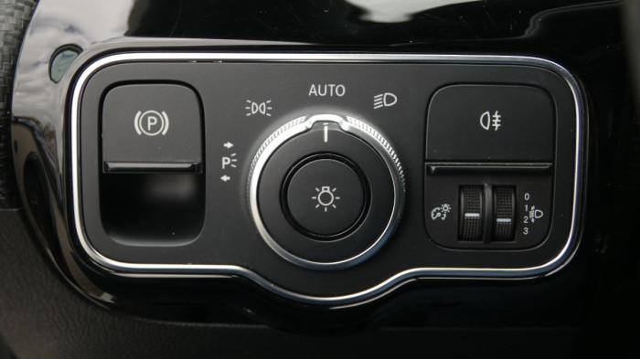 Mercedes-Benz Třídy A 180d na operativní leasing