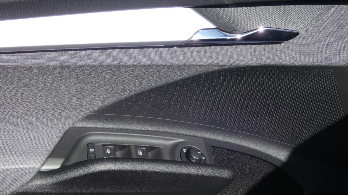 Škoda Enyaq iV 85 RWD Clever na operativní leasing