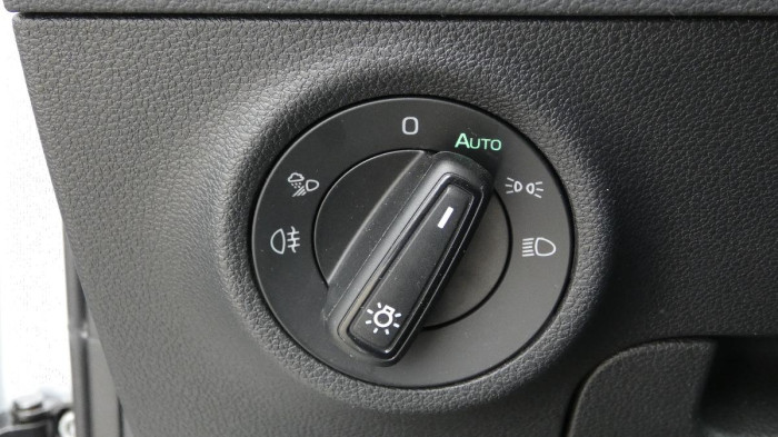 Škoda Karoq 1,5 TSI Sportline DSG na operativní leasing