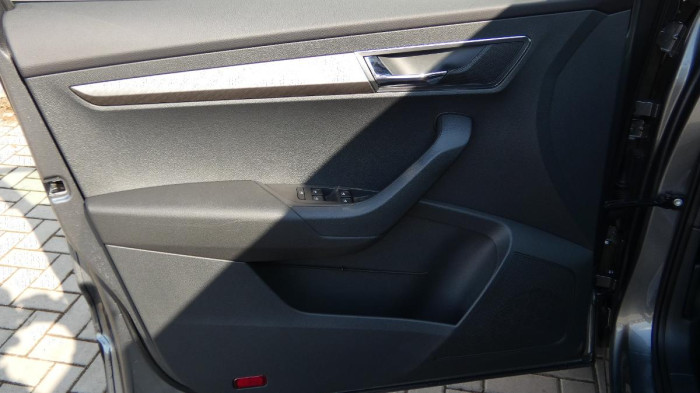 Škoda Karoq 1,5 TSI DSG Style na operativní leasing