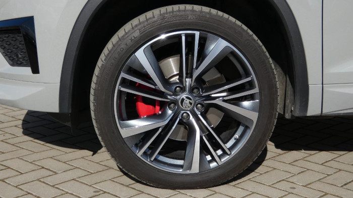 Škoda Kodiaq 2.0 TSI 180 kW RS Challenge 4x na operativní leasing