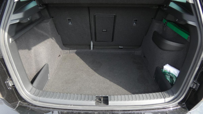 Škoda Karoq 1,5 TSI Style DSG na operativní leasing