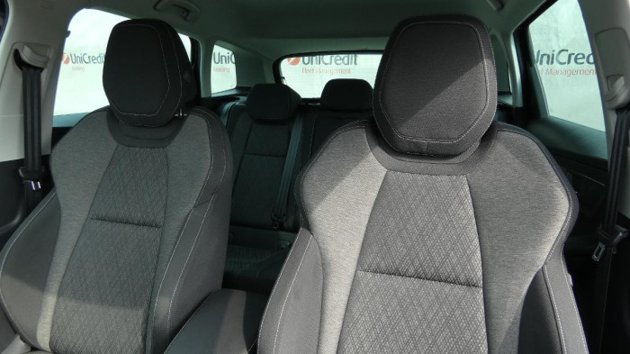 Škoda Karoq 1,5 TSI Style DSG na operativní leasing