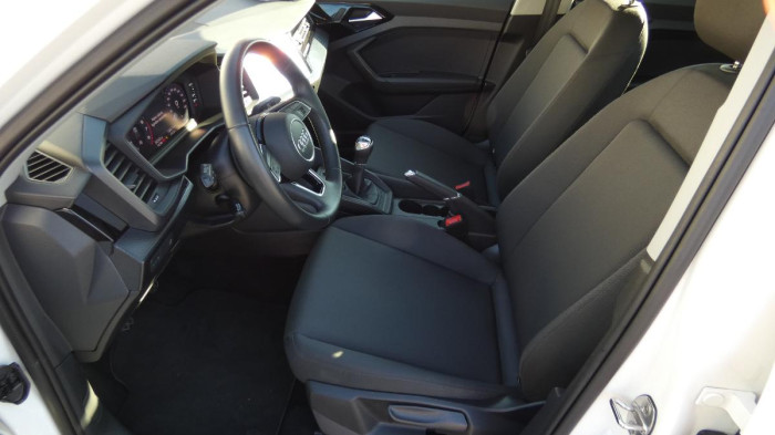 Audi A1 Sportback 25 TFSI S Line na operativní leasing