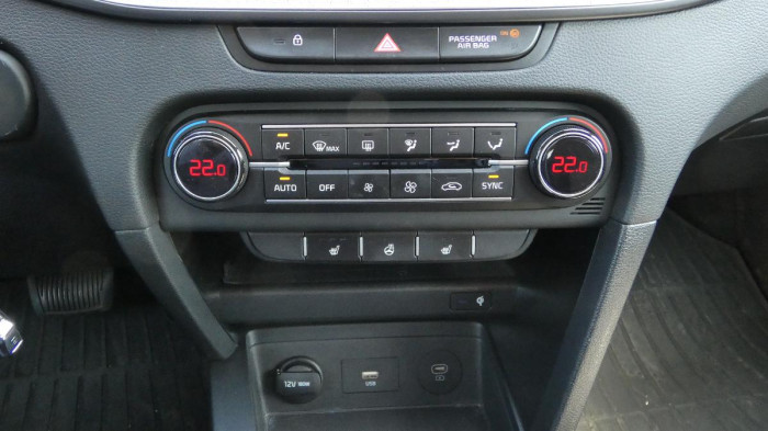Kia Ceed 1.5 T-GDI 118kW TOP SW DCT na operativní leasing