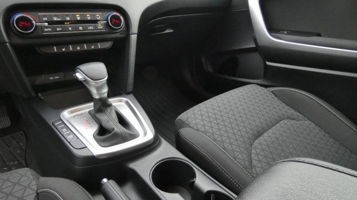 Kia Ceed 1.5 T-GDI 118kW Exclusive Auto na operativní leasing