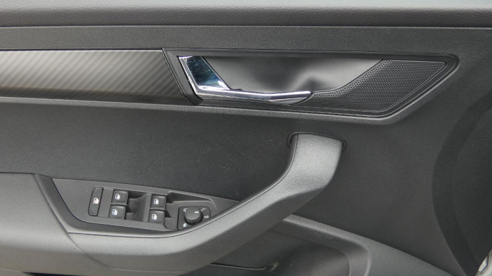 Škoda Karoq 2.0 TDI 110 kW Sportline 4x4 na operativní leasing