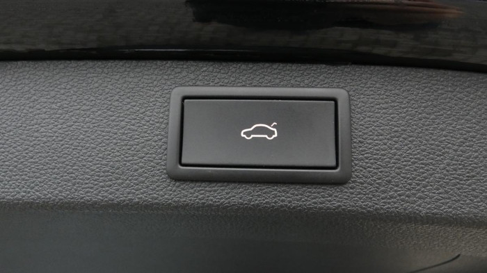 Škoda Kodiaq 2,0 TDI L&K DSG 4x4 na operativní leasing