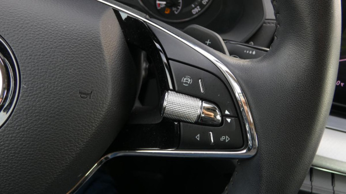 Škoda Octavia 1.5 TSI DSG Ambition na operativní leasing