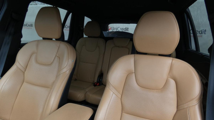 Volvo XC90 B6 AWD INSCRIPTION na operativní leasing