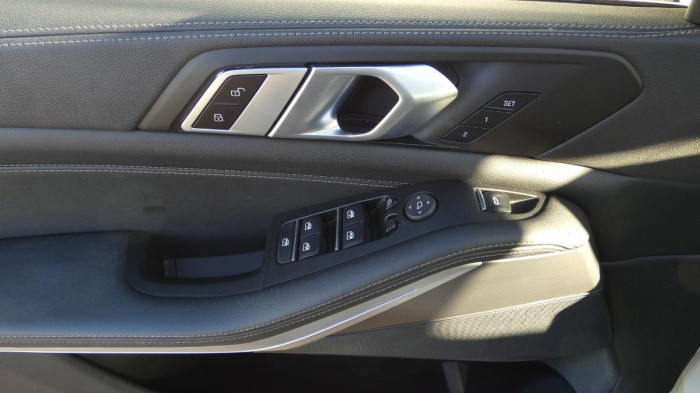 BMW X5 xDrive 40i M Sport na operativní leasing