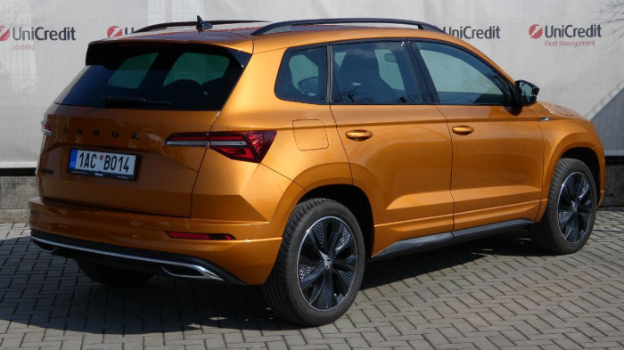 Škoda Karoq 1,5 TSI Sportline na operativní leasing