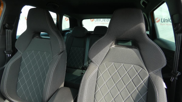 Škoda Karoq 1,5 TSI Sportline na operativní leasing