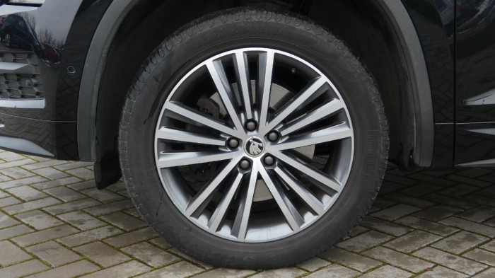 Škoda Kodiaq 2,0 TDI L&K DSG 4x4 na operativní leasing