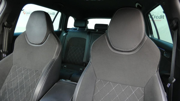 Škoda Superb Combi 2.0 TDI DSG Sportline na operativní leasing