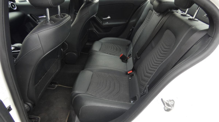 Mercedes-Benz Třídy A 180d na operativní leasing