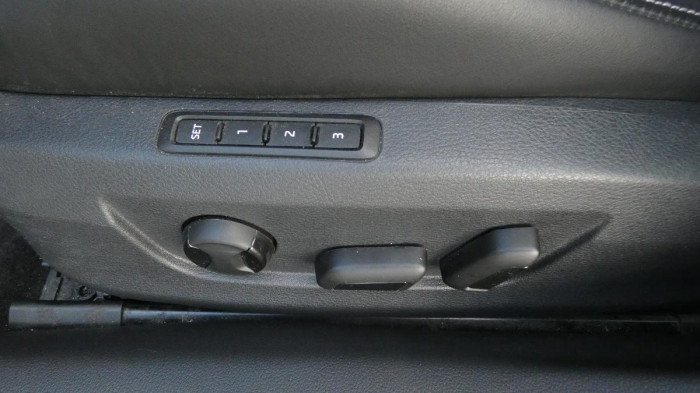 Škoda Superb Combi 2.0 TDI DSG Sportline na operativní leasing