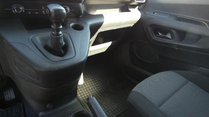Peugeot Partner L1 1.5 BlueHDi 100k Active na operativní leasing