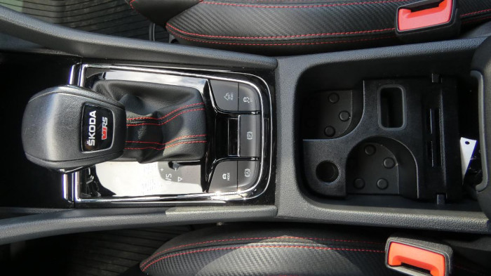 Škoda Kodiaq 2.0 TSI 180 kW RS Challenge 4x na operativní leasing