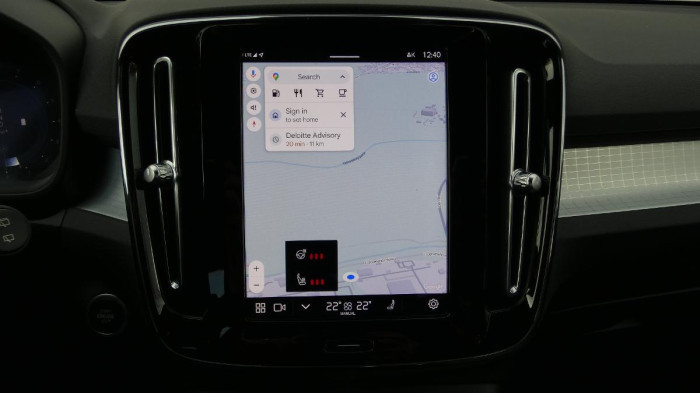 Volvo XC40 B3 Core DCT na operativní leasing