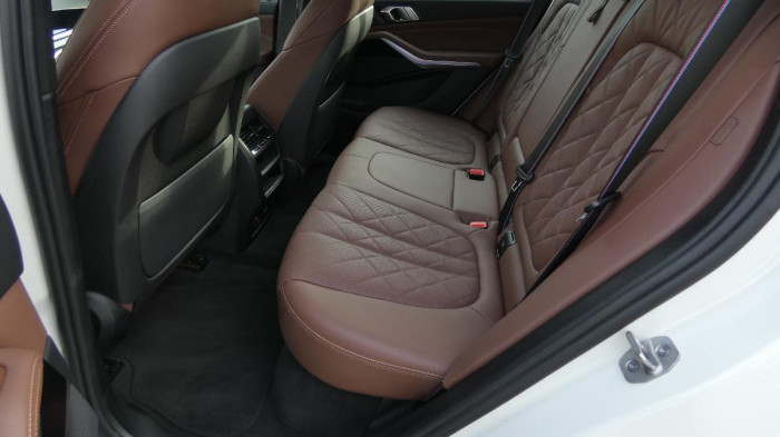 BMW X5 xDrive 40i M Sport na operativní leasing