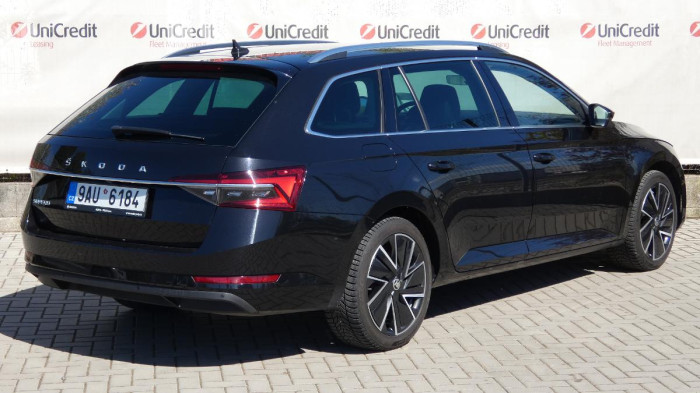 Škoda Superb Combi 1.5 TSI DSG Style na operativní leasing