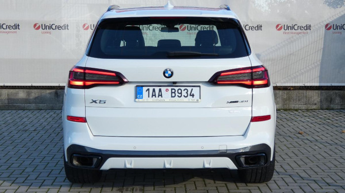 BMW X5 xDrive 40i M Sport na operativní leasing