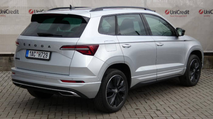 Škoda Karoq 1,5 TSI Sportline DSG na operativní leasing